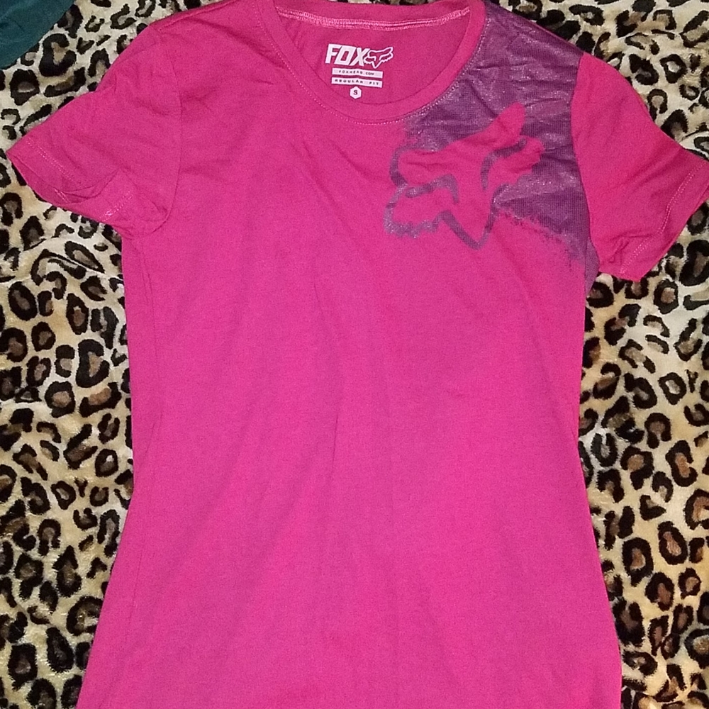 FOX sz s pink tshirt